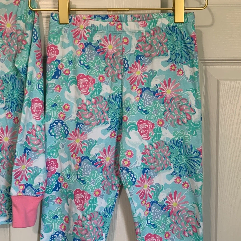 Pottery Barn Kids X Lilly Pulitzer Unicorn Pajama Set - Picture 4 of 8